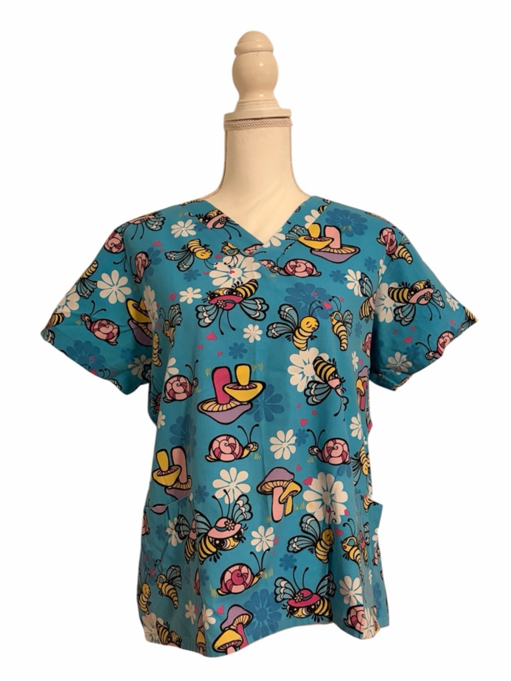 Scrub Wear Bees, Snails & Floral Print Nursing Medical Scrub Top Women’s Medium - Picture 7 of 7